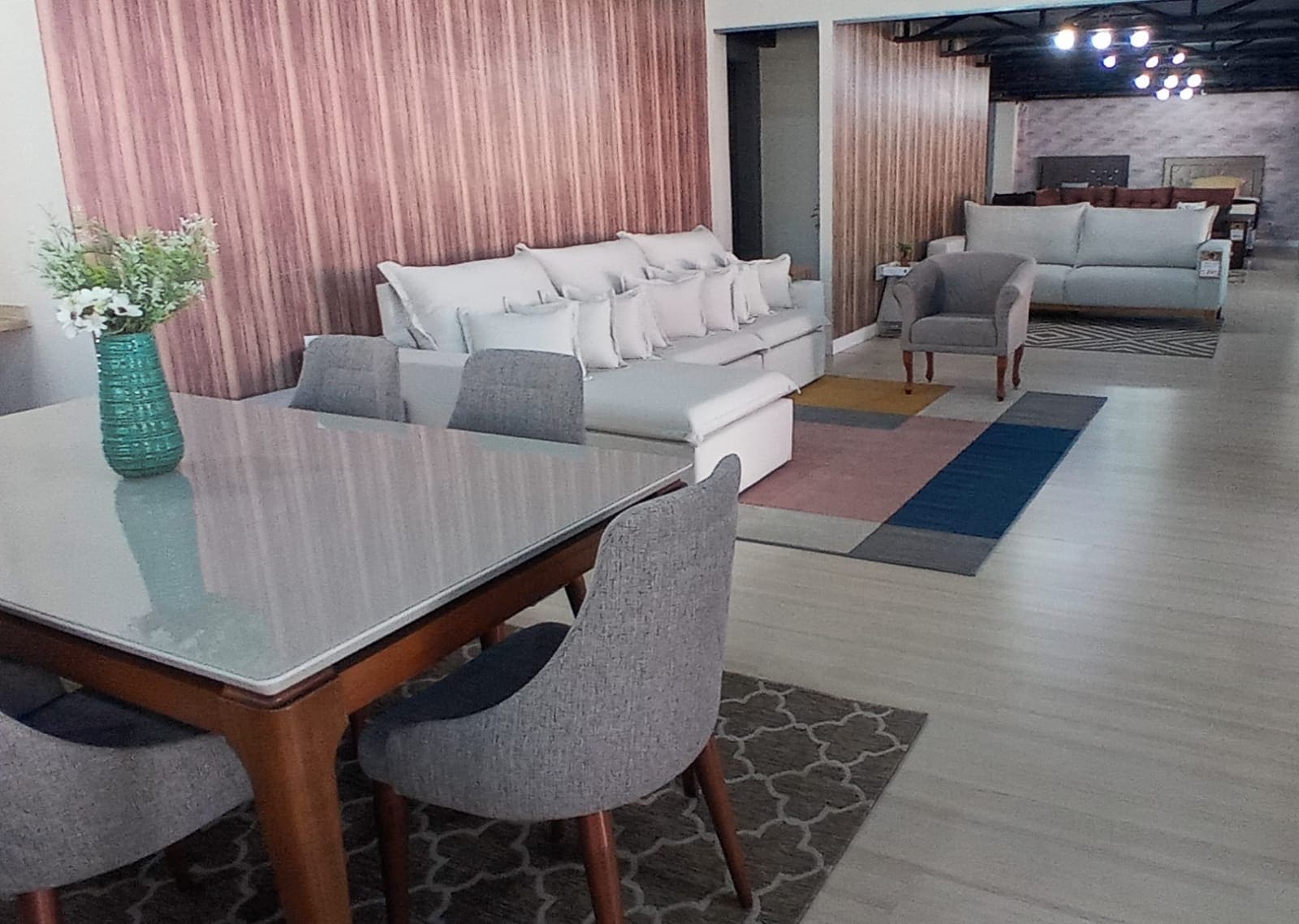 Sobre a Megamix Loja de sofás e estofados Curitiba