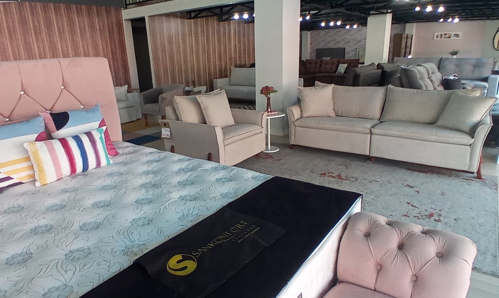 Sobre a Megamix Loja de sofás e estofados Curitiba